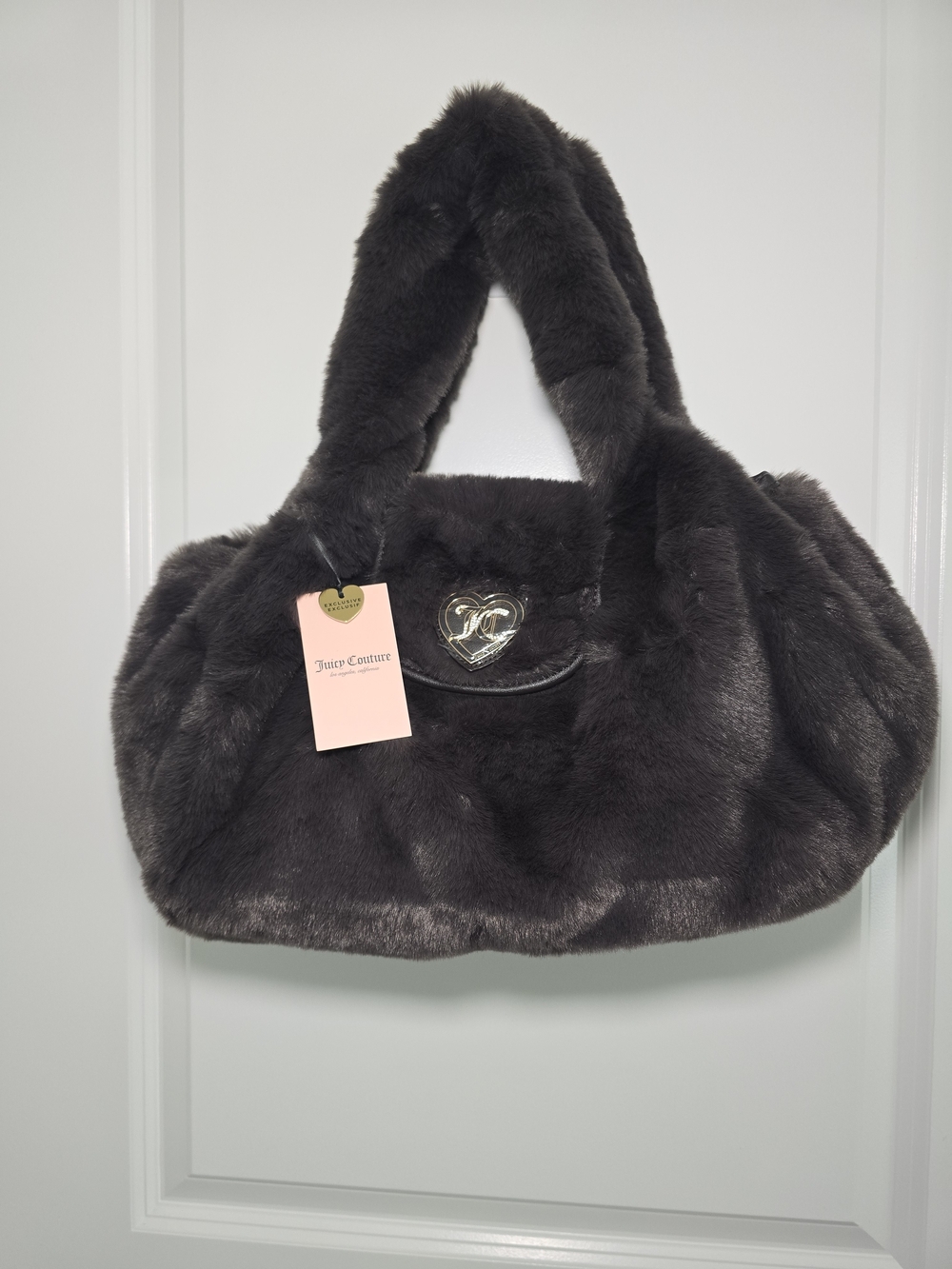 🍫🍁✨ JUICY COUTURE LET’S GET COZY FAUX FUR SHOULDER BAG ✨Chocolate Brown • NWT